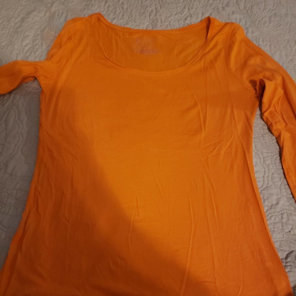 No Boundaries Long Sleeve Layering tee - Large (11-13) Junior slim fit.